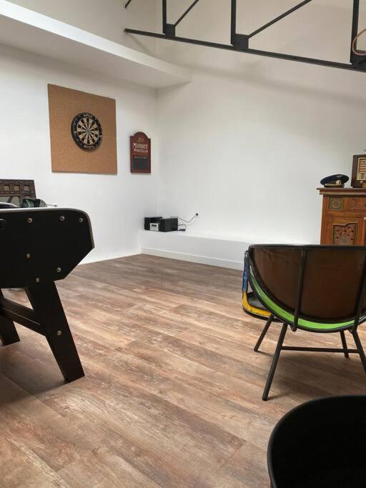 Loft Proche Centre Ville Hotes Habitant A L Etage Laval  Kültér fotó